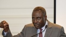 L’exilé politique gabonais, Alfred Mabika propose une conférence sur l’indépendance de l’Afrique