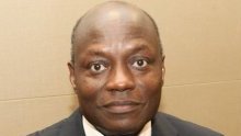 Akure-Davain inspecte l’ENM et le chantier de l’annexe du tribunal de Libreville