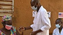 Covid-19 : la vaccination « de force » n’est acceptable « en aucune circonstance », affirme la Cheffe des droits de l’homme de l’ONU