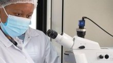 Covid-19 : Six pays africains auront leur propre unité de production de vaccin ARNm