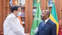 Ali Bongo reçoit en audience Venkaiah Naidu, vice-président indien