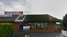 France : agressé lors d’un rendez-vous galant, un homme se refugie tout nu dans un McDonald’s
