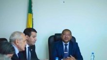 Foire algérienne de Libreville : Ogandaga échange avec son homologue algérien