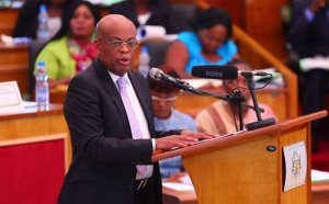 Roger Owono Mba à Yaoundé pour la réunion du comité ministériel de l’UMAC