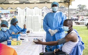 Lancement d’une campagne itinérante contre la Covid-19 dans le Grand Libreville 