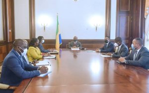 Ali Bongo Ondimba reçoit en audience sa Première ministre Ossouka Raponda