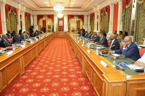 A quoi sert un ministre délégué dans un ministère au Gabon&nbsp;?
