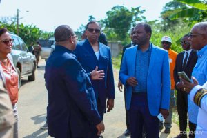 Nkoghe Bekale aux chevets des victimes de pluies diluviennes dans le Moyen-Ogooué