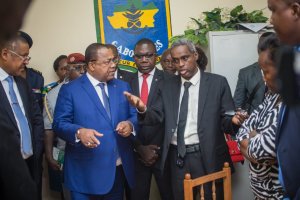 Sydonia World&nbsp;: Julien Nkoghe Bekale en visite d’inspection à la Direction générale des douanes