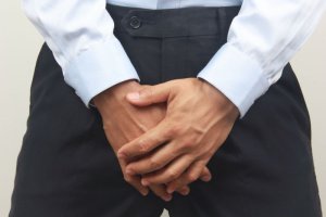 Messieurs, le coronavirus pourrait vous engendrer des érections douloureuses et interminables