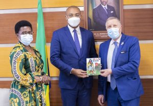 Guy Patrick Obiang Ndong reçoit le SG de l’Assemblée parlementaire de la Francophonie