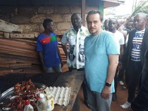 A Franceville, Brice Laccruche Alihanga dévore des nikes&nbsp;!